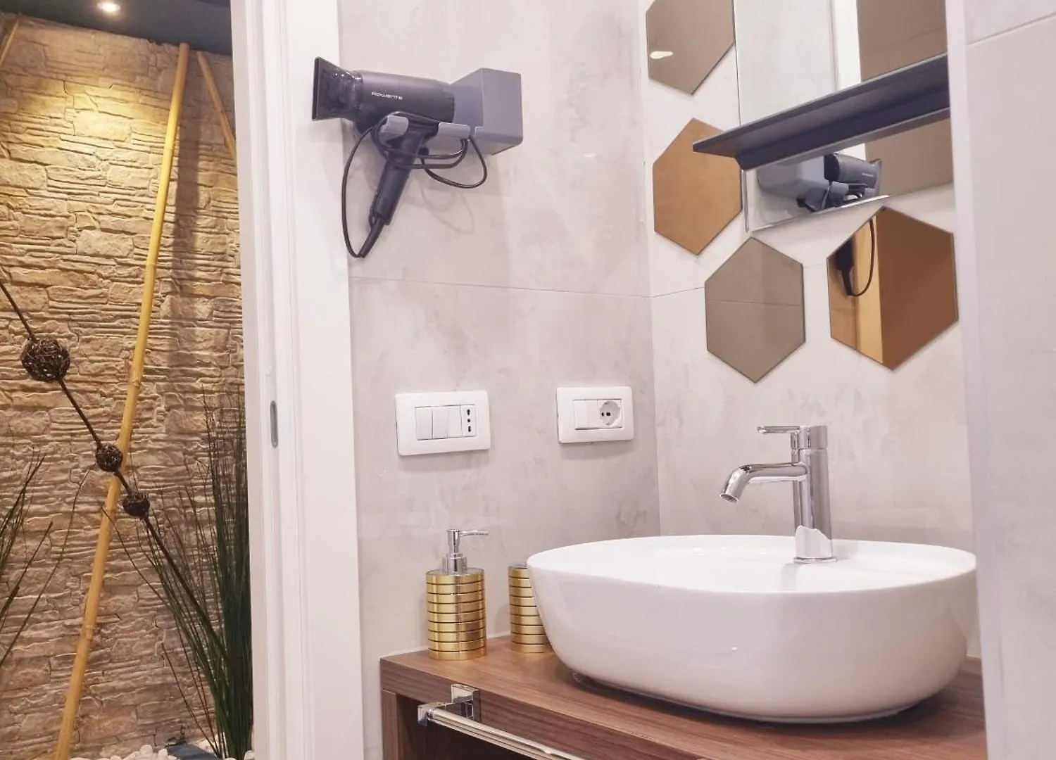 City Focus Apartment2 Napoli 公寓